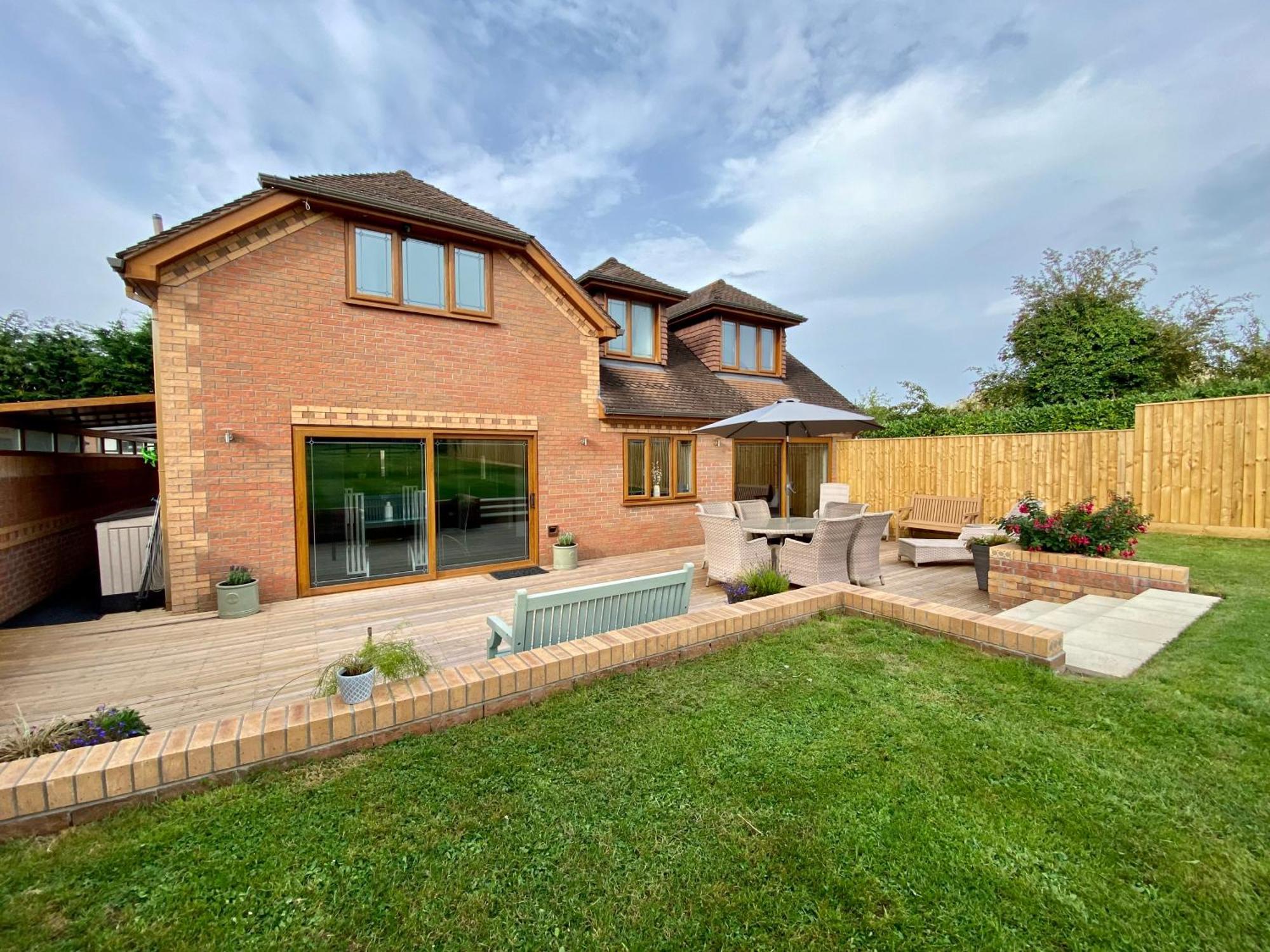 Countryside Family Home ケインシャム エクステリア 写真