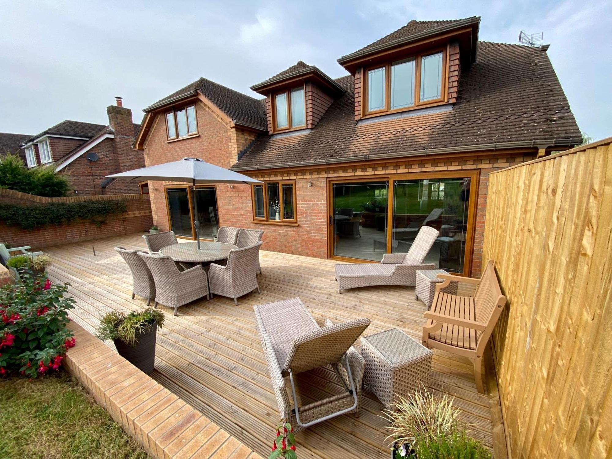 Countryside Family Home ケインシャム エクステリア 写真