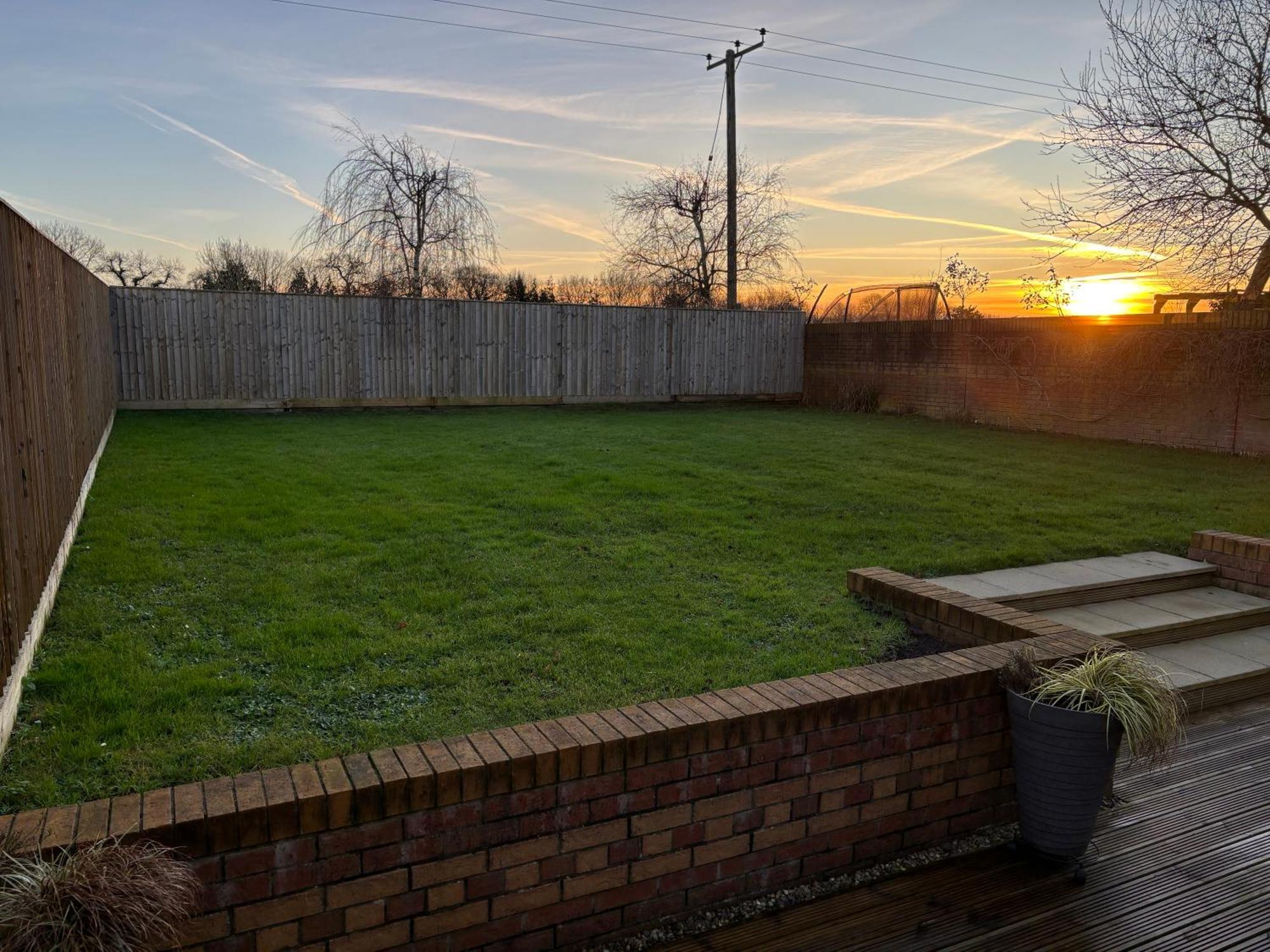 Countryside Family Home ケインシャム エクステリア 写真